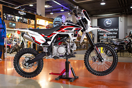 Питбайк Butchbike (Батчбайк) MX1 125 cc 17\14 эл. стартер Питбайк Butchbike (Батчбайк) MX1 125 cc 17\14 эл. стартер